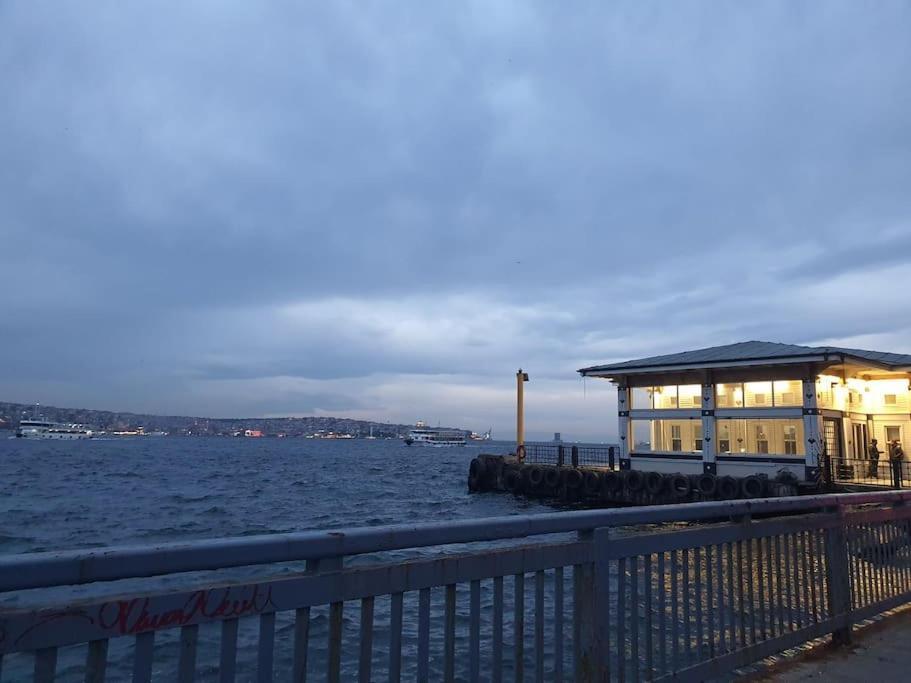 Daire Besiktas House Near The Coast *